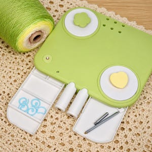 Dual Spindle Yarn Spool Holder, Flower & Heart Portable Yarn Winder, Multi Storage Crochet Knitting Tool