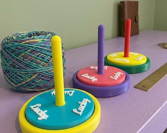 Benutzerdefinierte Farbe 3D gedruckt Stricken Häkeln Werkzeug, Garn Spinner für Stricken und Häkeln, Tangle-Free Yarn Caddy