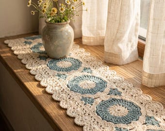 Runner da tavola floreale all'uncinetto, centrino in pizzo vintage, decorazione per tavolo da pranzo in stile rustico, decorazione per la casa in stile boho