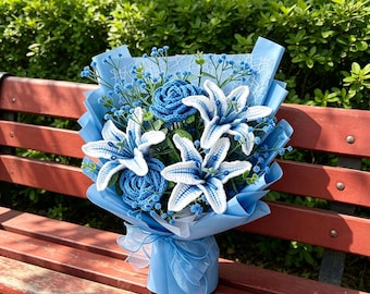 Bouquet di gigli all'uncinetto fatti a mano – Gigli Stargazer rosa, blu, viola, gialli e rossi, 3 stili, fiori in filato fatti a mano