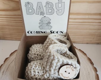 Babyslofjes, aankondiging zwangerschap, onthulling slofjes, onthulling zwangerschap ouder, doos onthulling baby, newborn slofjes, kraamcadeau