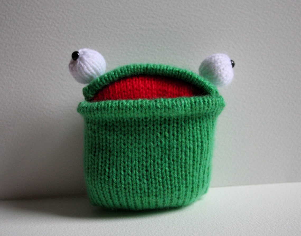 Knit Your Own Pocket Frog pdf Knitting Pattern Etsy