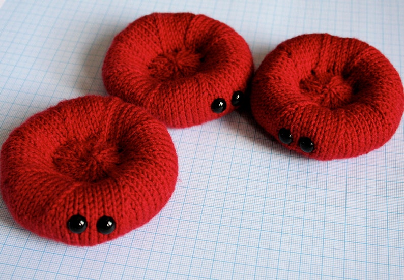 Knit your own red blood cells pdf knitting pattern image 2