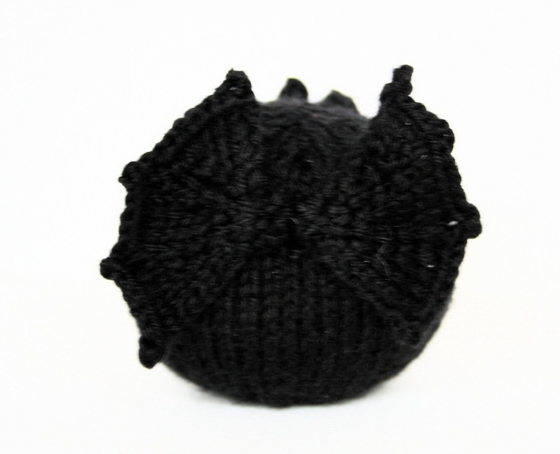 Knit your own friendly bat ball pdf knitting pattern image 2