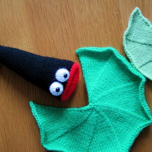 Knit your own Hungry Tadpole pdf pattern image 5