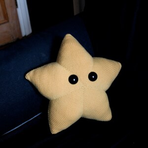 Knit your own Big Friendly Star mini-cushion pdf image 3