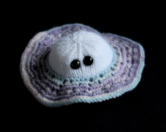 Knit your own Little Ringed Planet (pdf knitting pattern)