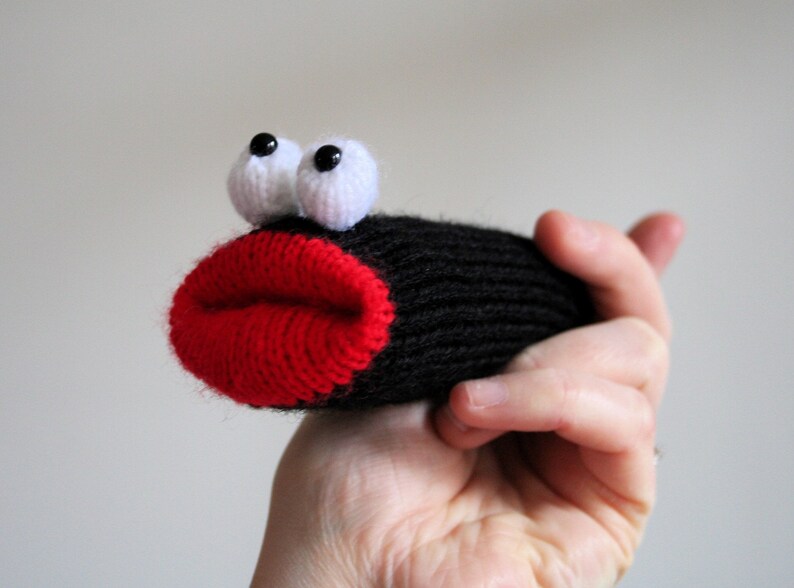 Knit your own Hungry Tadpole pdf pattern image 4