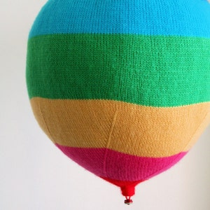 Knit your own hot air balloons pdf knitting pattern image 1