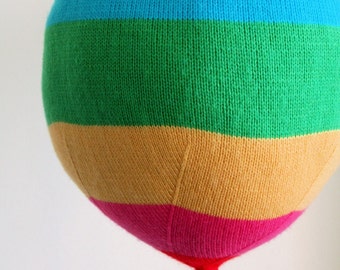 Knit your own hot air balloons (pdf knitting pattern)
