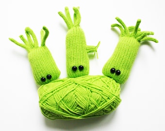 Knit your own Amigurumi Hydra