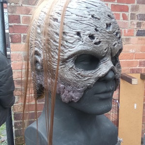 Beta latex mask TWD