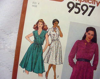 Simplicity Sewing Pattern 9597 V-Neckline Button Front Dress 1980 Size 6 UNCUT