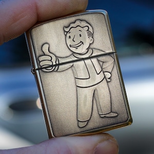 Zippo Custom Deep laser engraved  fallout vaultboy zippo Art lighter