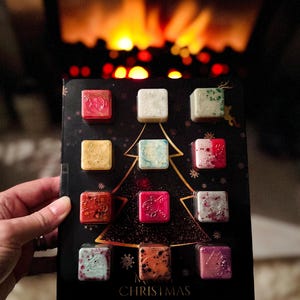 Christmas Wax Melt Advent Calendar: Luxury Soy Wax, 12 Festive Fragrances