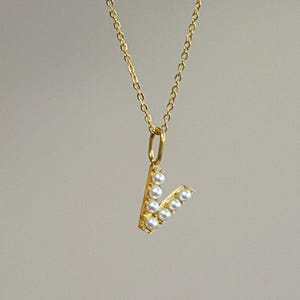 Custom Pearl Letter Necklace, Personalized Pearl Initial Dainty Gold Chain, Minimalist Jewelry Custom Gifts Pearl Initial Charm Gift for Her