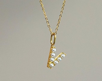 Custom Pearl Letter Necklace, Personalized Pearl Initial Dainty Gold Chain, Minimalist Jewelry Custom Gifts Pearl Initial Charm Gift for Her