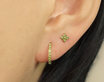 Peridot Ivy Flower Gemstone Earrings 14K Gold Minimalist Ivy Flower Huggie Hoops August Birthstone Earrings Modern Small Dainty Jewelry Gift