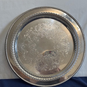 Vintage Wm Rogers Reticulated Silver Plated 12 Inch Round Serving Tray