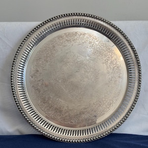 Vintage Wm Rogers Pierced Silverplate 15” Round Serving Tray