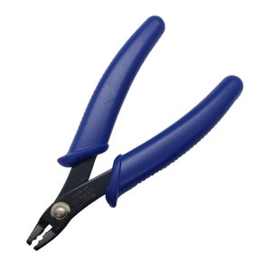 Pliers: crimping pliers by The Bead Smith. 5 1/8&quot; L. For crimp beads & tubes 2 mm- 3 mm in outside diameter. PLCRIMP