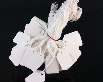 Scallop Top White Merchandise Tags: Size 4, 100 Pcs