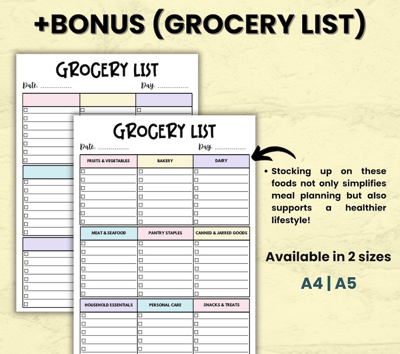 Op de afbeelding: Twee witte boodschappenlijstsjablonen met kleurrijke sectiekoppen. De tekst "Grocery List" staat bovenaan elke pagina. De lijsten bevatten secties voor groenten en fruit, bakkerij, zuivel, vlees en zeevruchten, voorraadkast, conserven en potten, huishoudelijke benodigdheden, persoonlijke verzorging en snacks en traktaties.