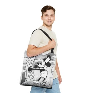 Borsa tote Steamboat Willie Topolino / Cartone animato vintage in bianco e nero AOP immagine 13