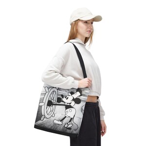 Borsa tote Steamboat Willie Topolino / Cartone animato vintage in bianco e nero AOP immagine 9