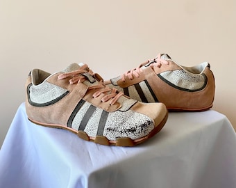 Zapatillas vintage Diesel Anneke: zapatos AvantGarde desgastados y pintados por 40 EUR