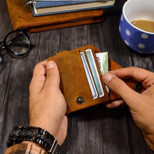 Personalized Leather Slim Card Holder, Minimalist Engraved Leather Small Credit Card Case, Custom Initials Cash & Card Holder, Gift for Him