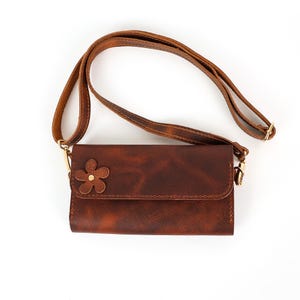 Cartera de piel con flor para mujer, bolso bandolera personalizado, monedero con cremallera, tarjetero, funda para teléfono, regalo para el Día de la Madre.