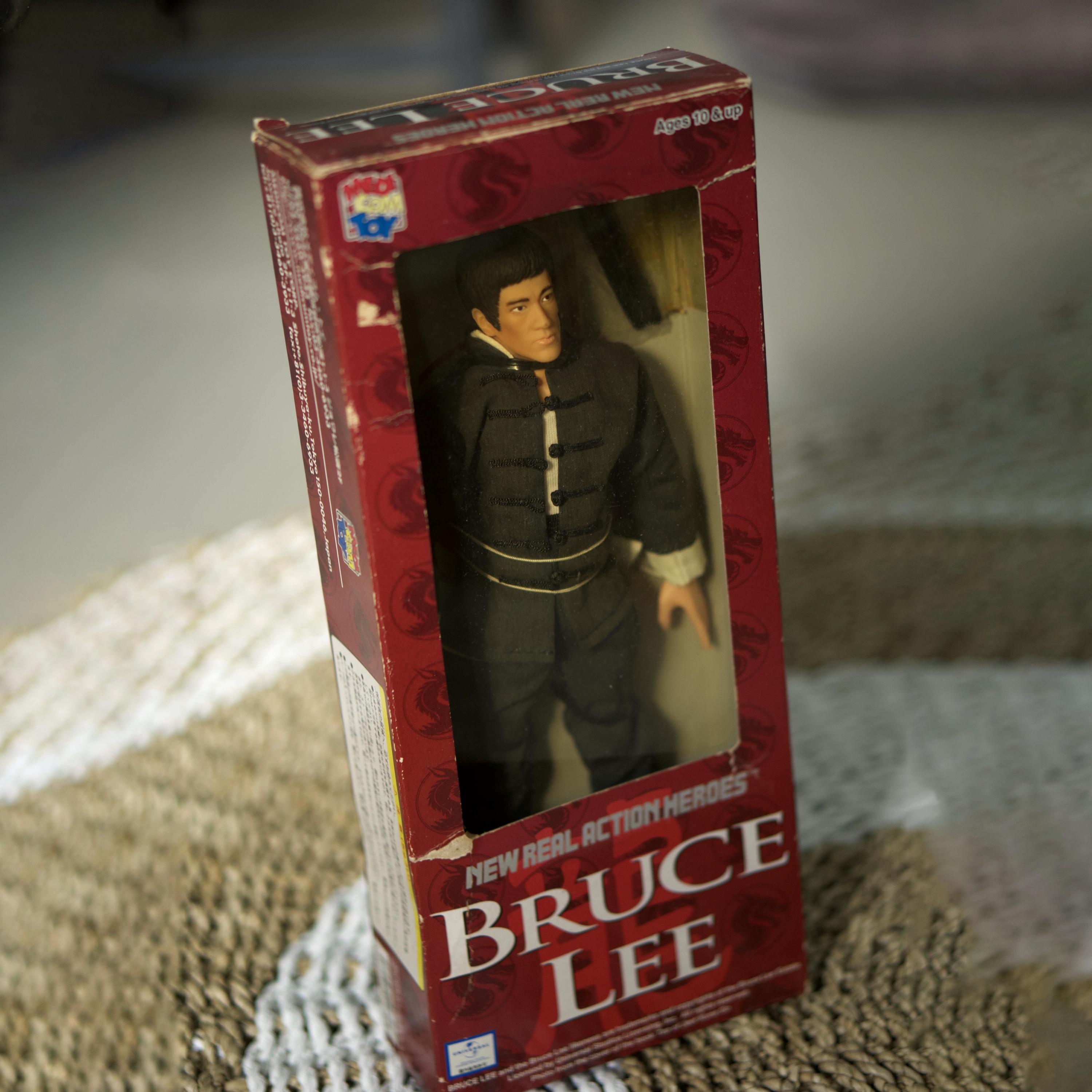 Medicom Toy New Real Action Heroes 1/6 Bruce Lee | eBay