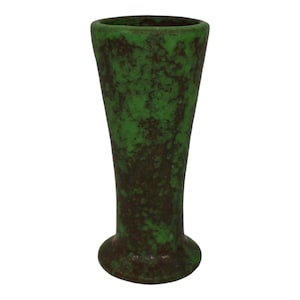 Weller Coppertone 1920s Vintage Arts and Crafts Pottery Matte Green Ceramic Vase