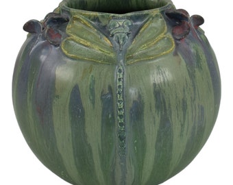 Ephraim Faience 2008 Hand Made Pottery Shady Shoreline Dragonfly Green Vase A09