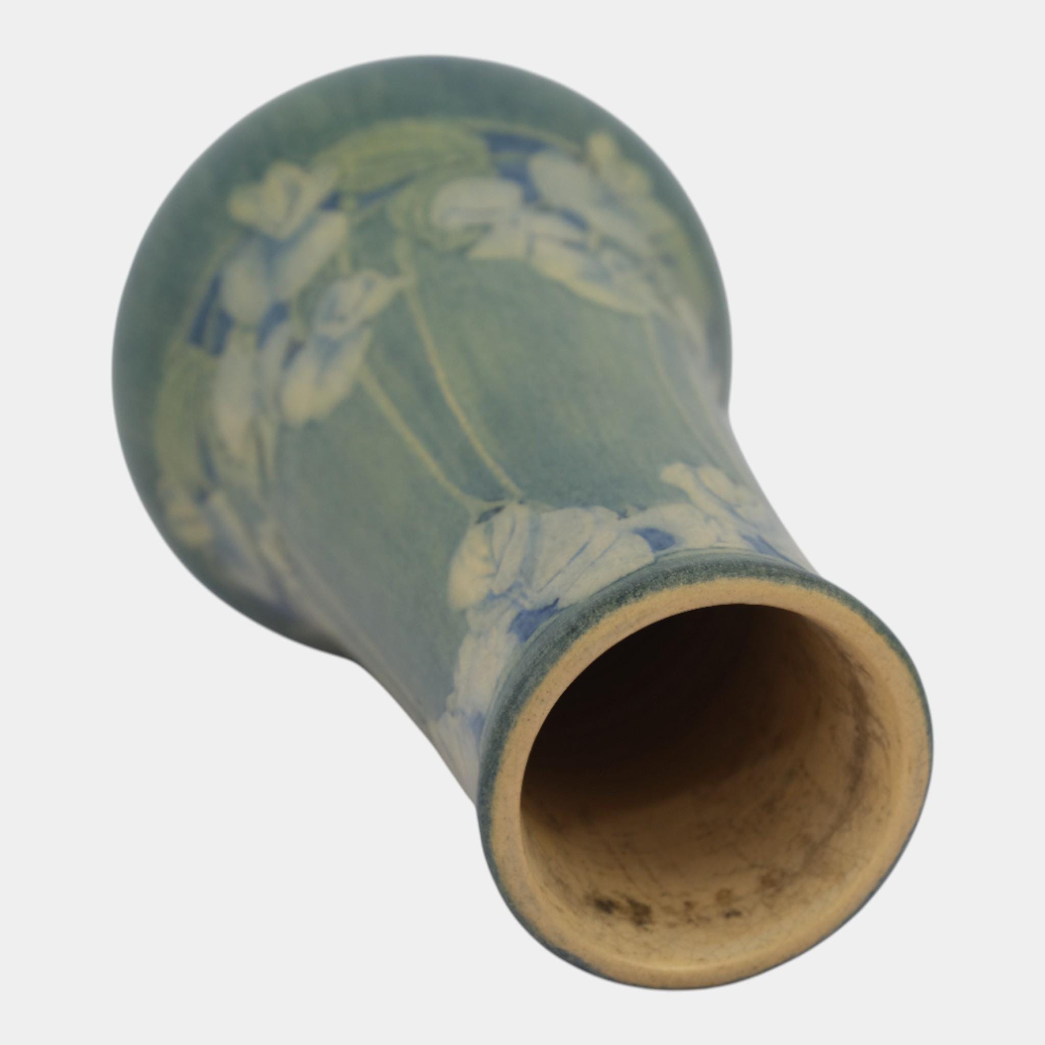 CFCL 完売　PORCELAIN POTTERY VASE Newcomb College 1913 Vintage Arts and Crafts Pottery Green Floral