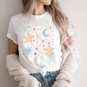 Himmlisches T-Shirt, süßes T-Shirt mit Sternen, Mond und Sterne T-Shirt, Konstellation Shirt, Weltraum-Liebhaber Geschenk, Kawaii T-Shirt, Astrologie Shirt