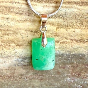 Green Chrysoprase Rectangle Crystal Pendant Necklace