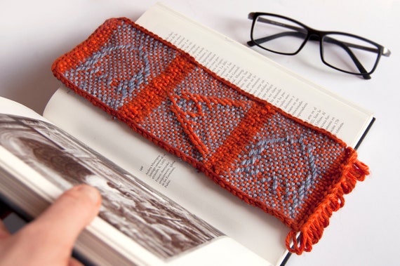 30 Patterns book (4x4 pin loom weaving)