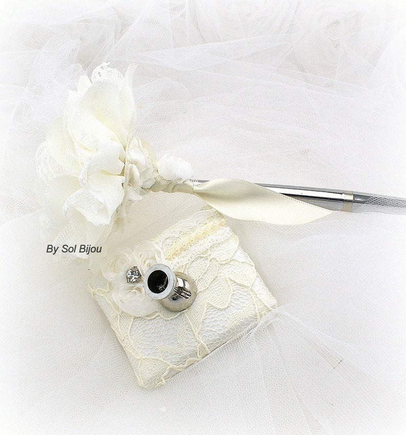 Wedding Signature Book and Pen Set in Ivory and White Vintage Style