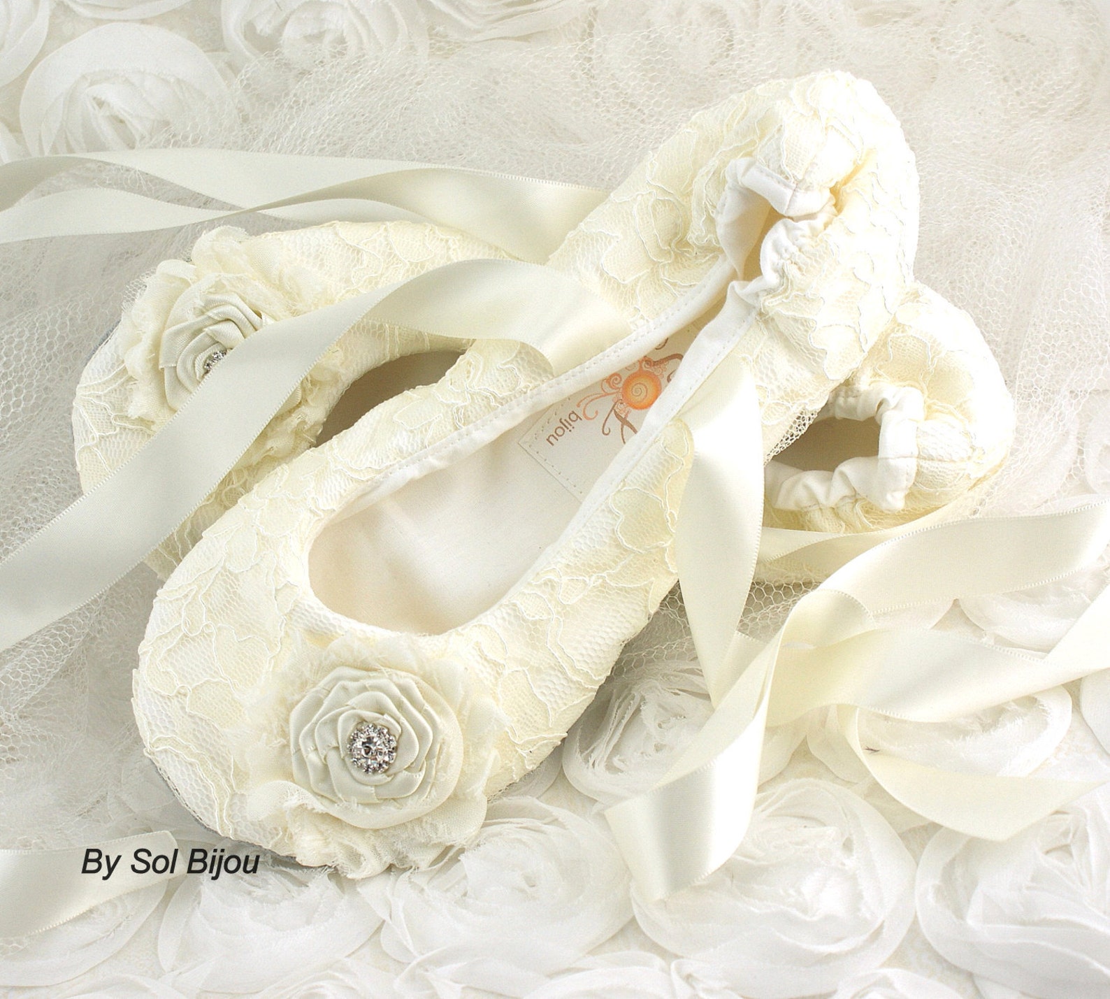 custom ballet flats shoes ivory ballet slippers wedding flats lace flats wedding shoes flower girl vintage style flats elegant w