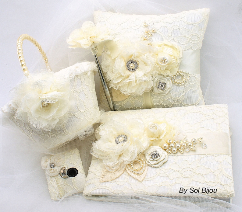 Wedding Signature Book and Pen Set in Ivory and White Vintage Style