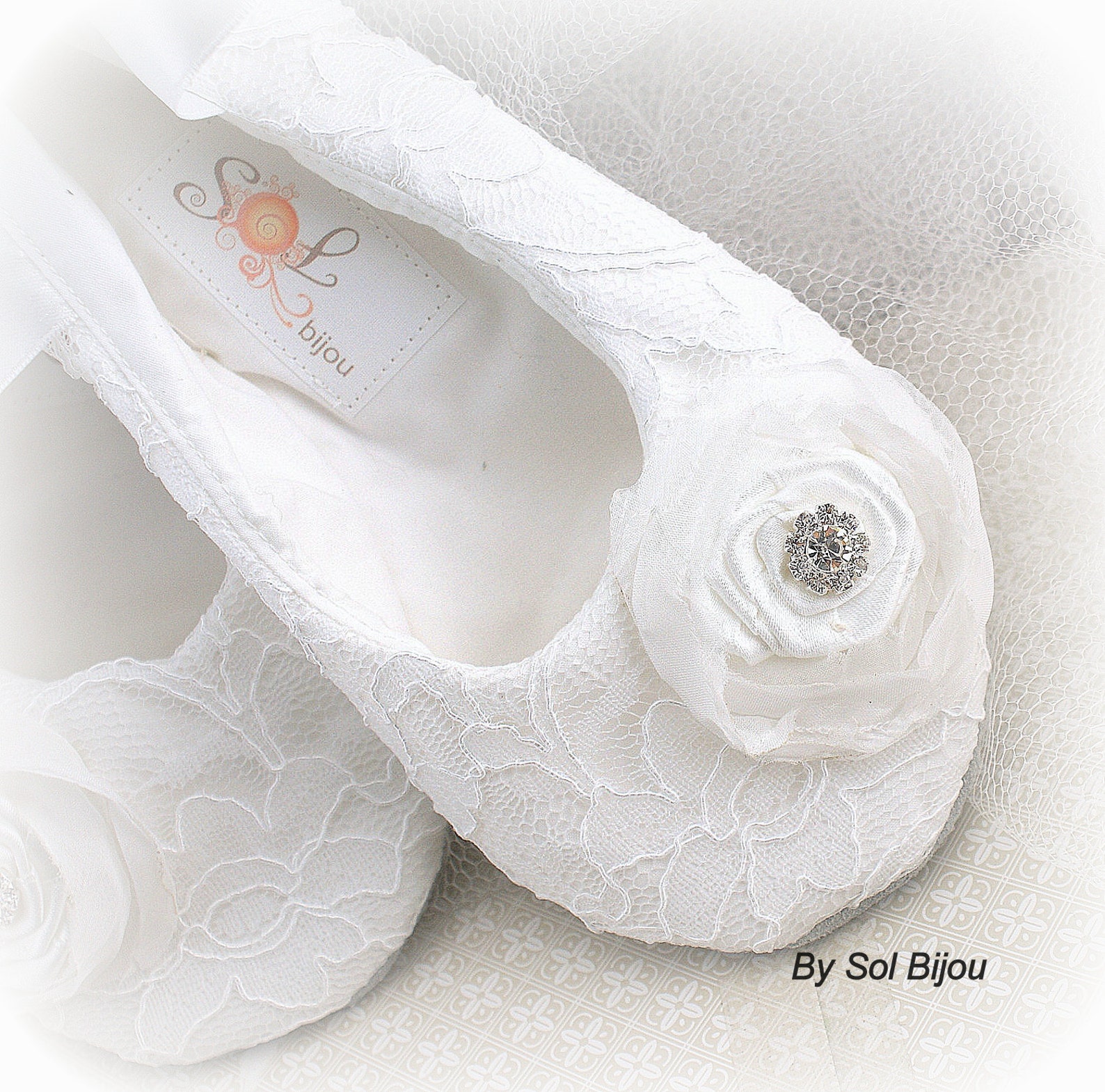 white ballet flats,custom wedding flats,ballet slippers,white lace flats,flower girl flats,first communion,elegant wedding,vinta