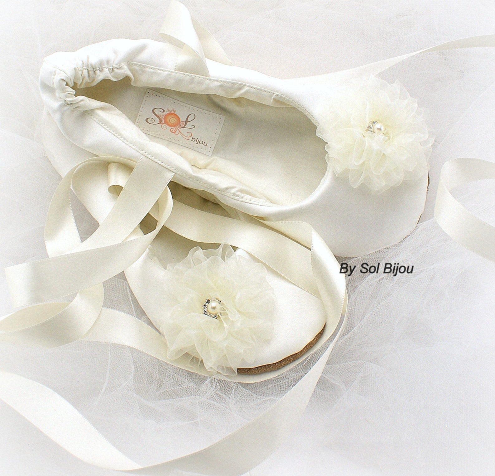 ivory bridal ballet shoes with flower vintage style ballet flats wedding flats ivory bridal ballet shoes with flower vintage style ballet flats wedding flats