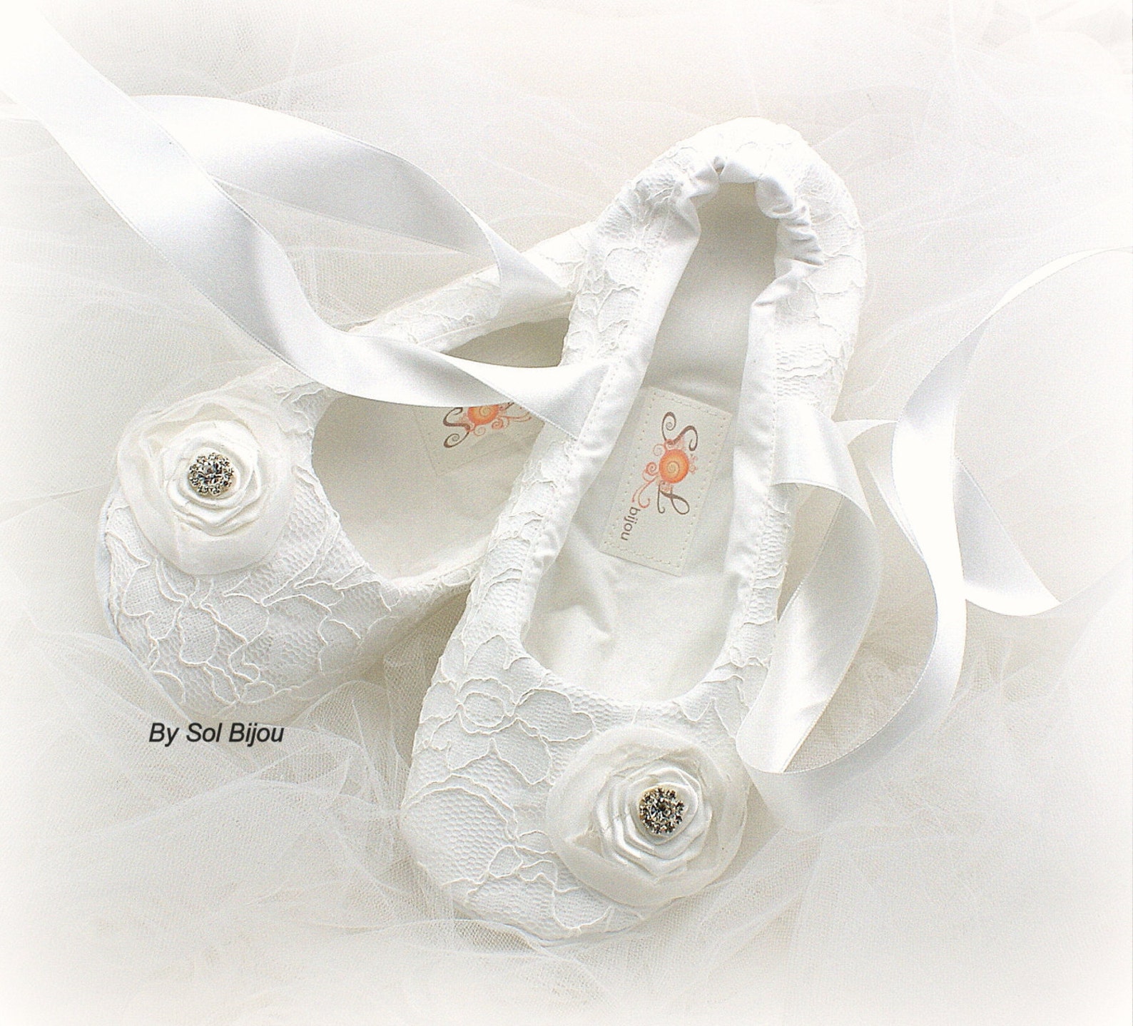 white ballet flats,custom wedding flats,ballet slippers,white lace flats,flower girl flats,first communion,elegant wedding,vinta