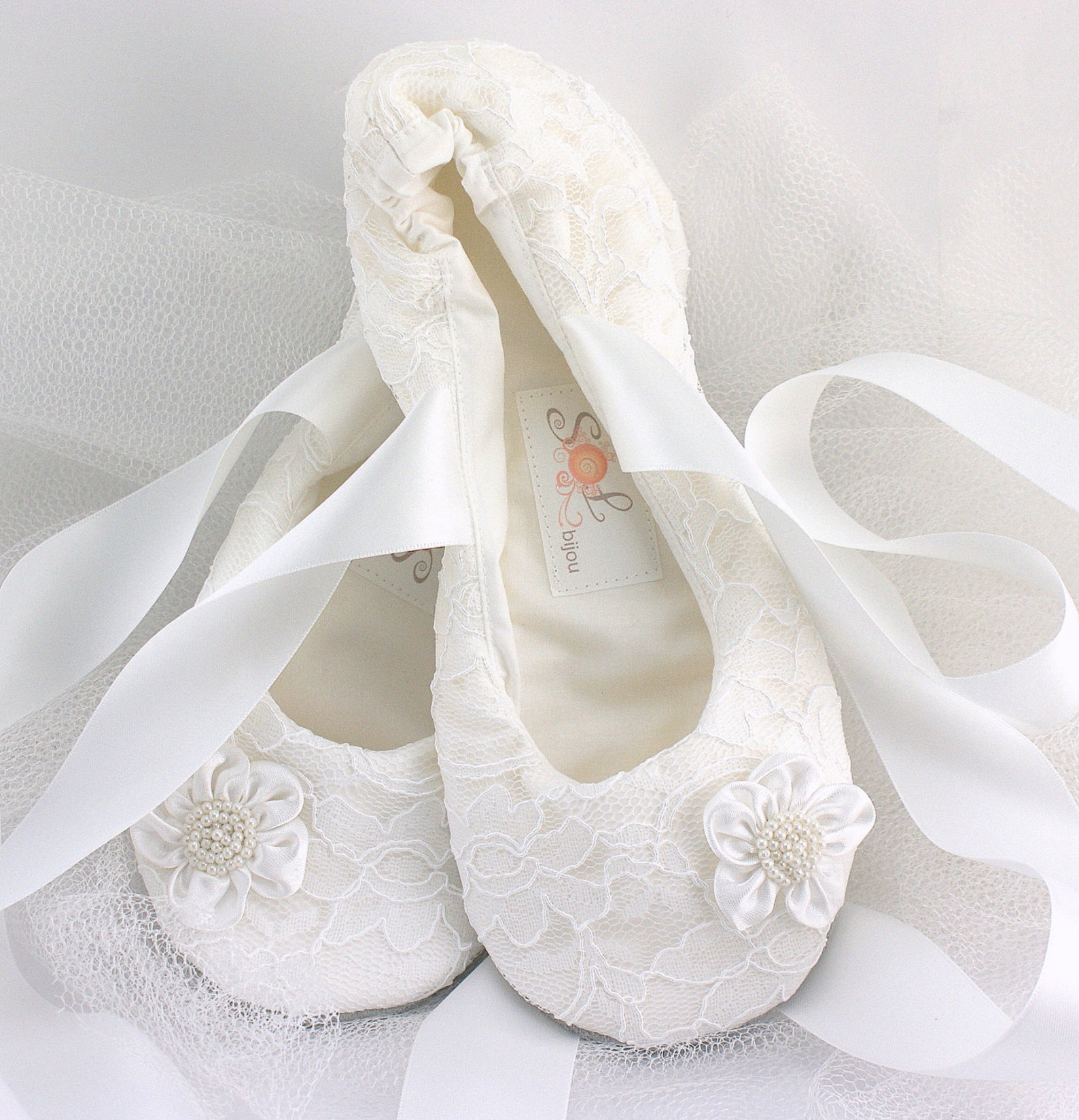 women's white ballet slippers