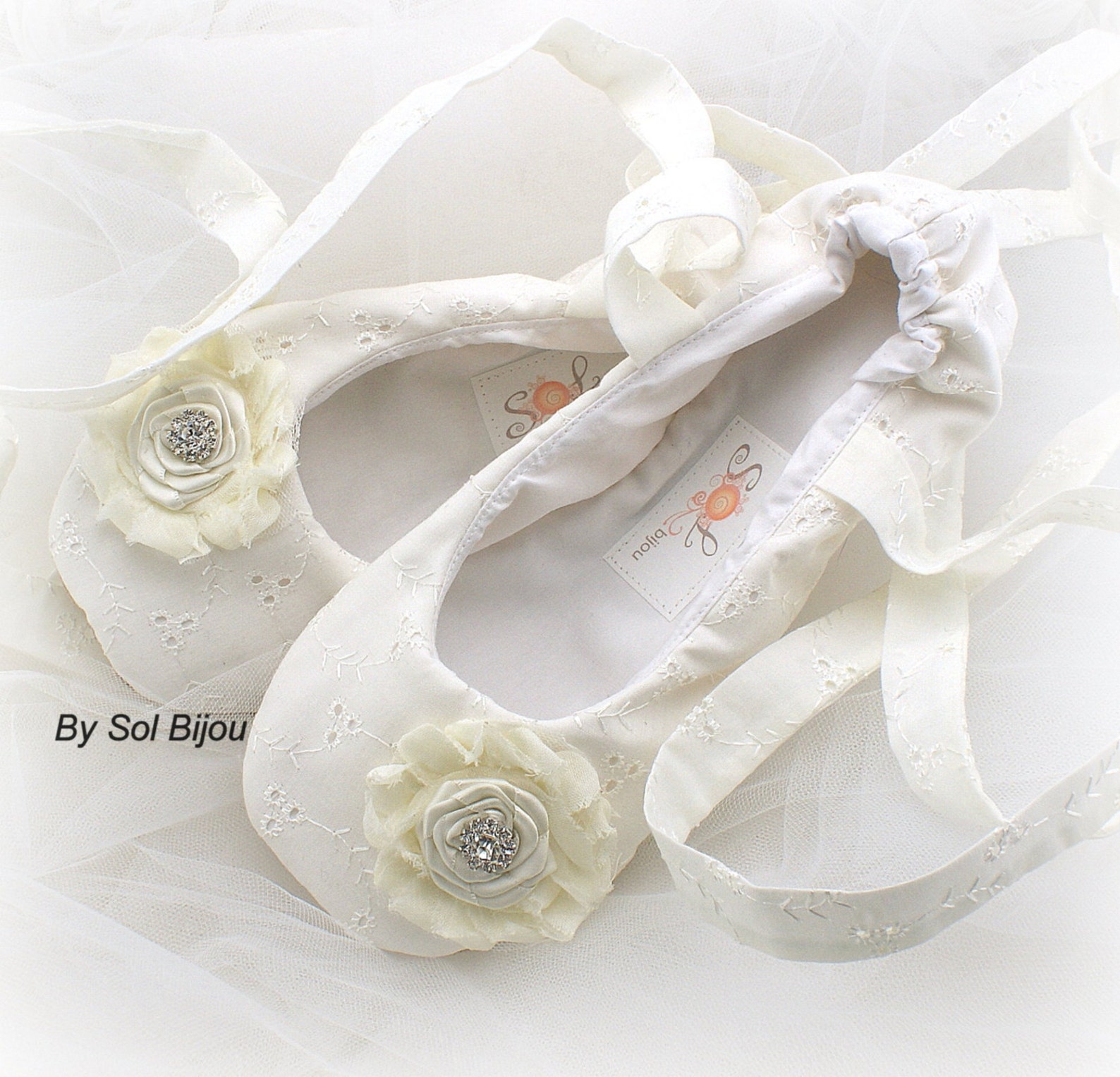 wedding ballet shoes in ivory cotton with ivory ties vintage elegant flats