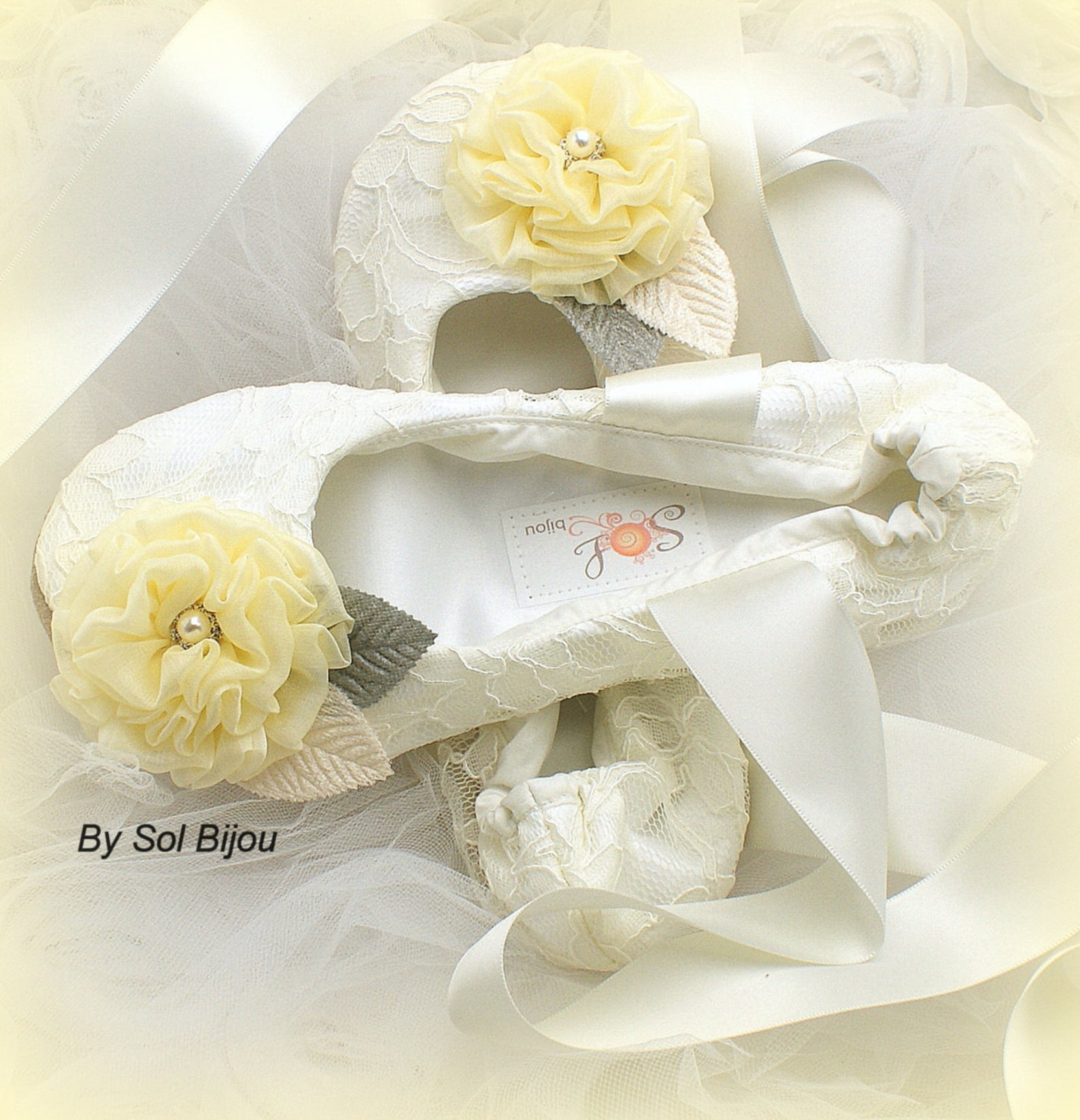 ballet flats, yellow, ivory flats, ballet slippers, satin ballet flats, wedding flats ,elegant wedding, maid of honor, flower gi ballet flats, yellow, ivory flats, ballet slippers, satin ballet flats, wedding flats ,elegant wedding, maid of honor, flower gi