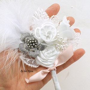Pink Groomsmen Blush Brooch White Bout Elegant Feathers Corsage Groom Boutonniere Button Hole Brooch Boutonniere Pearls