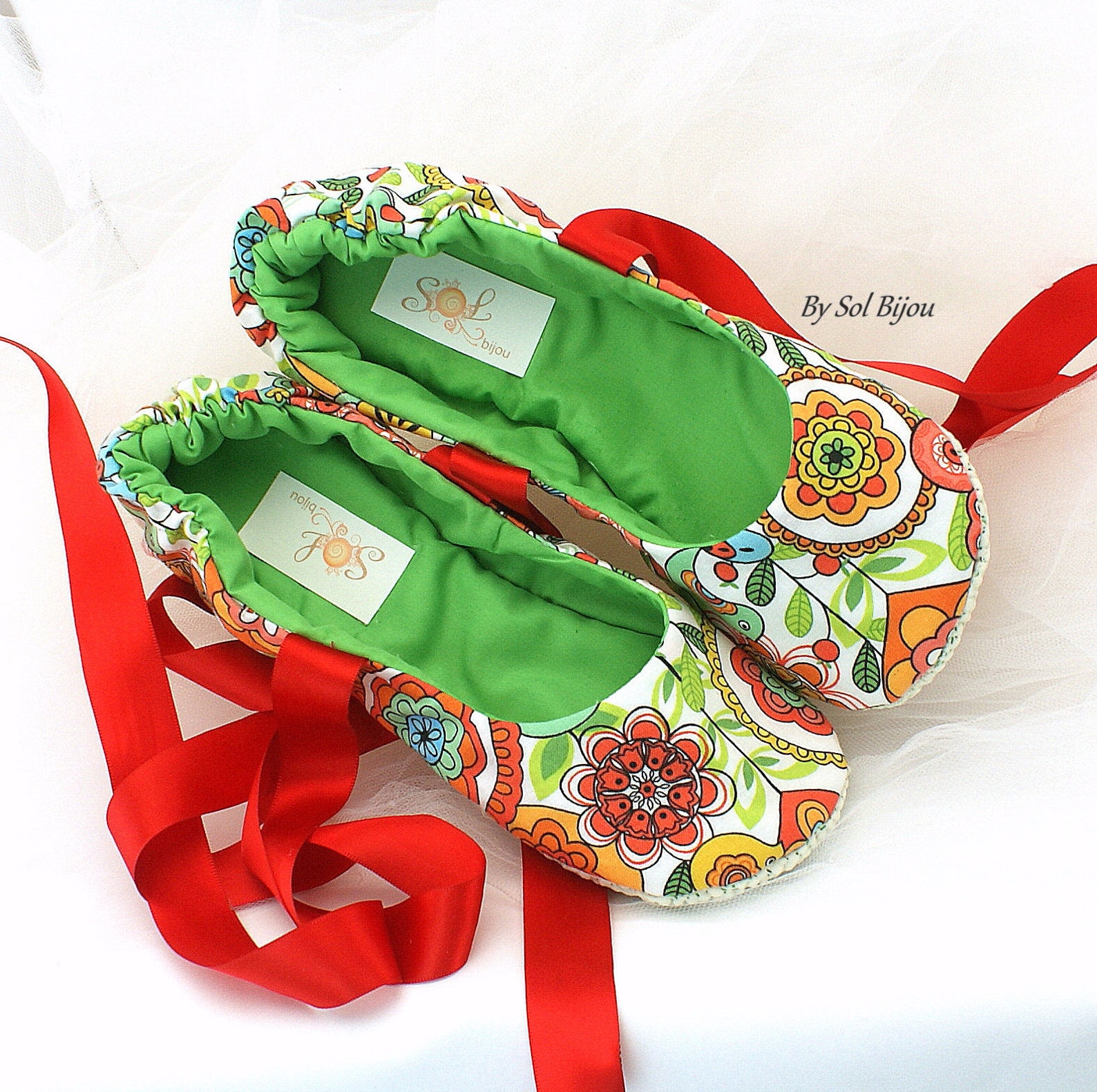 floral print flats,red,green,red ballet flats,ballet slippers,custom ballet flats,garden wedding,summer wedding,flower girl flat floral print flats,red,green,red ballet flats,ballet slippers,custom ballet flats,garden wedding,summer wedding,flower girl flat